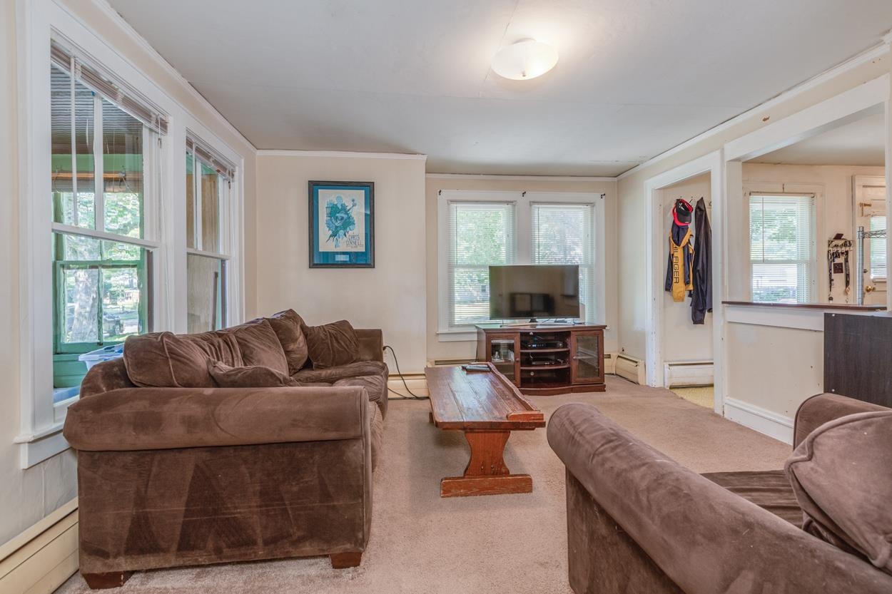 63 Hobart Street Concord, NH 03303 - Photo 4 of 32 Gallery Image 4
