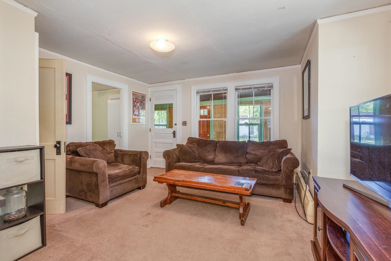 63 Hobart Street Concord, NH 03303 - Photo 5 of 32 Gallery Image 5