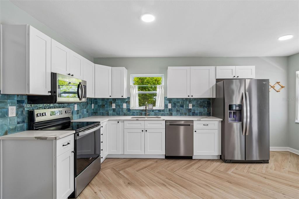 314 Indiana Avenue Crystal Beach, FL 34681 - Photo 9 of 42