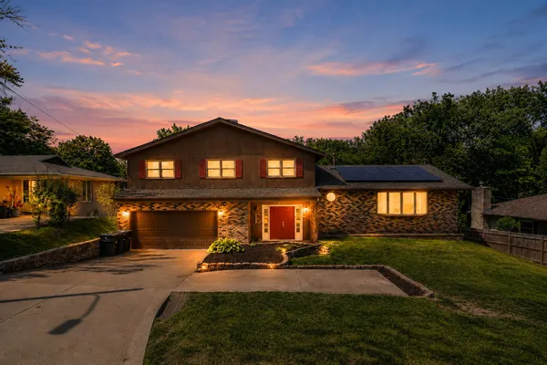 $339,900 | 4509 39th Avenue, Rock Island, IL 61201