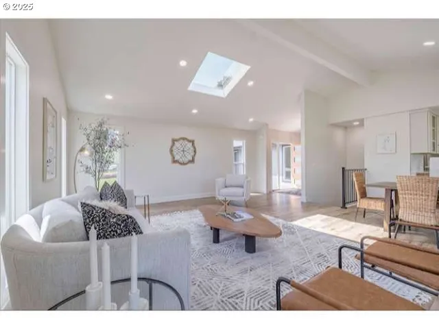 $779,995 | 3175 Glen Creek Road Northwest, Salem, OR 97304