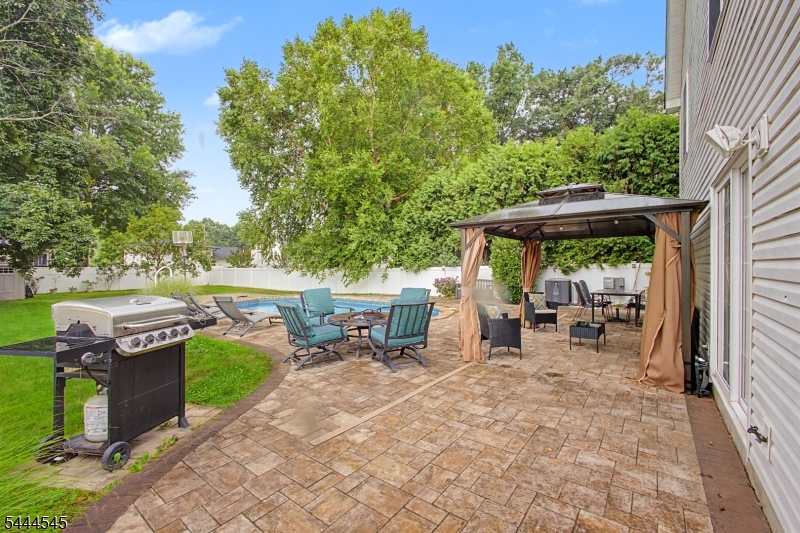 453 Huntington Road Union, NJ 07083 - Photo 23 of 28
