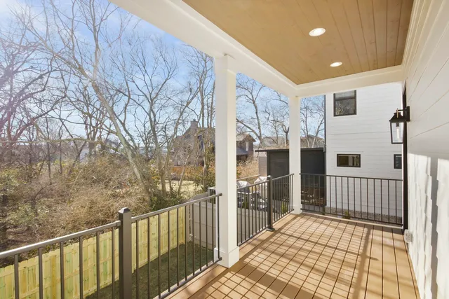 $932,900 | 405 B St Francis Avenue, Nashville, TN 37205