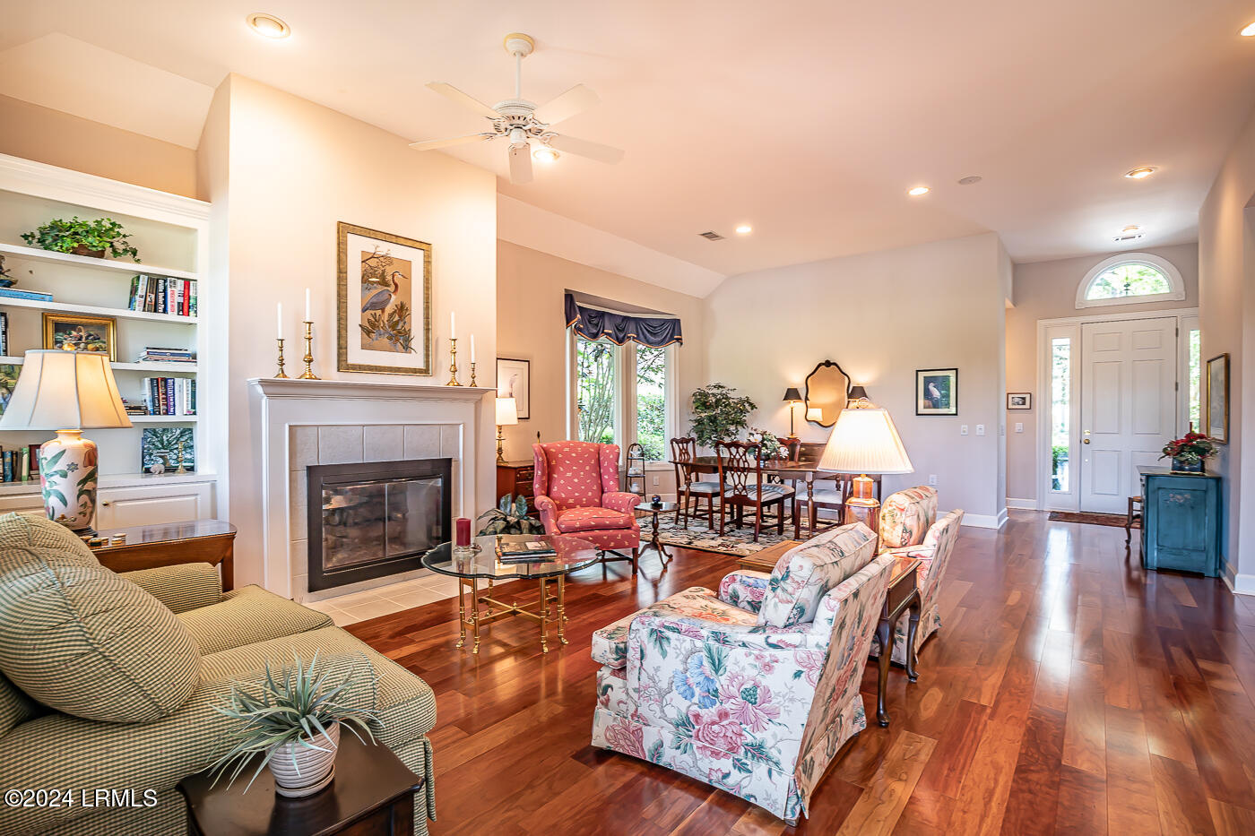 265 Locust Fence Road St. Helena Island, SC 29920 - Photo 7 of 50 8 Living room