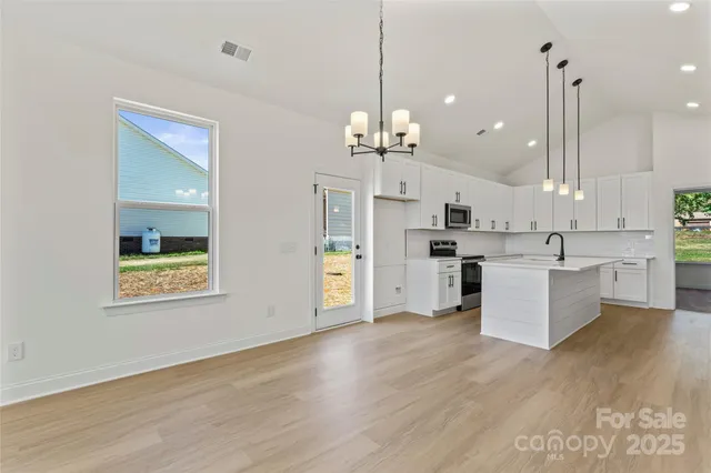 $352,900 | 113 East Edinburgh Court, Statesville, NC 28625