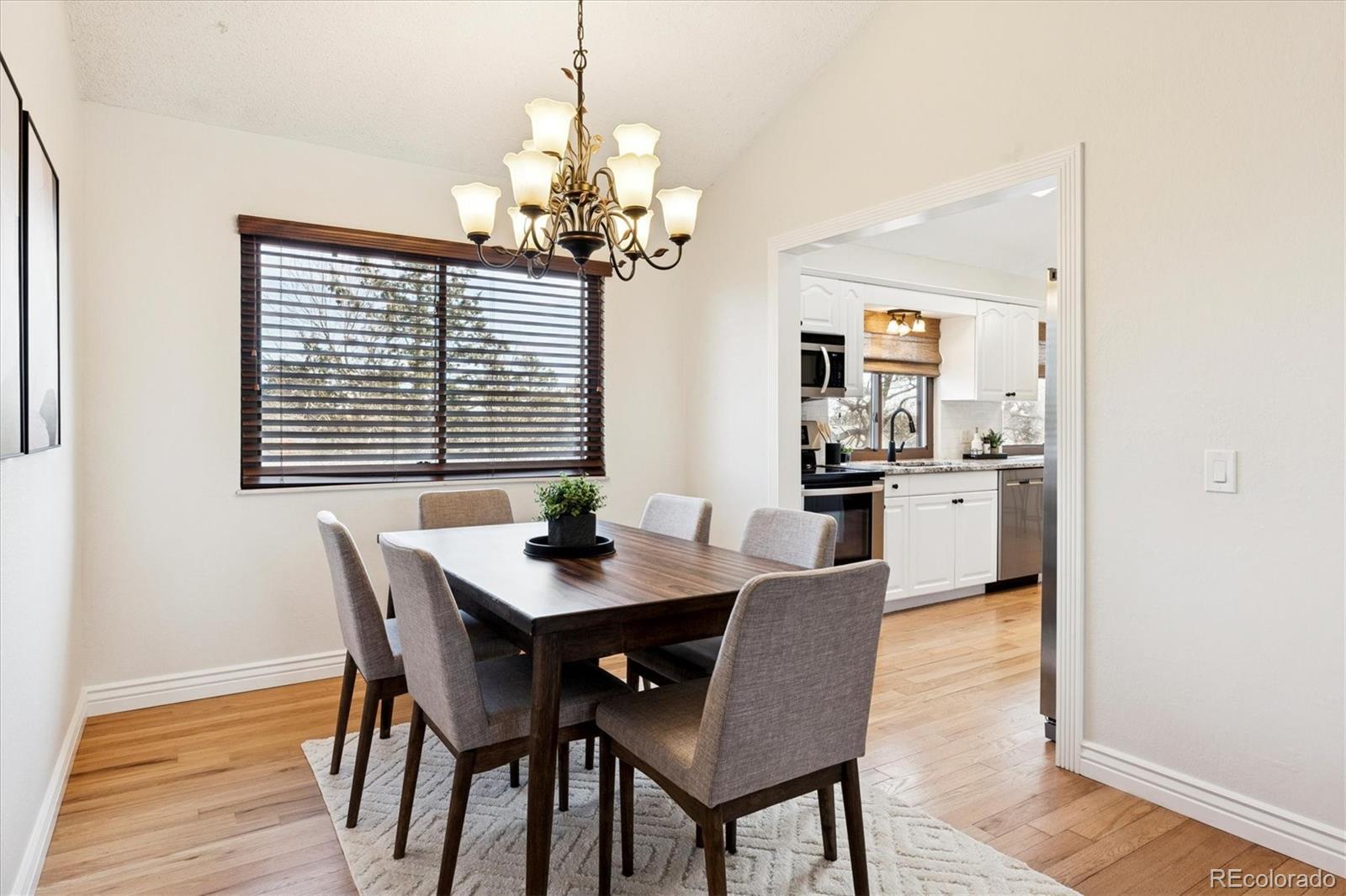 3752 South Helena Way Aurora, CO 80013 - Photo 4 of 50