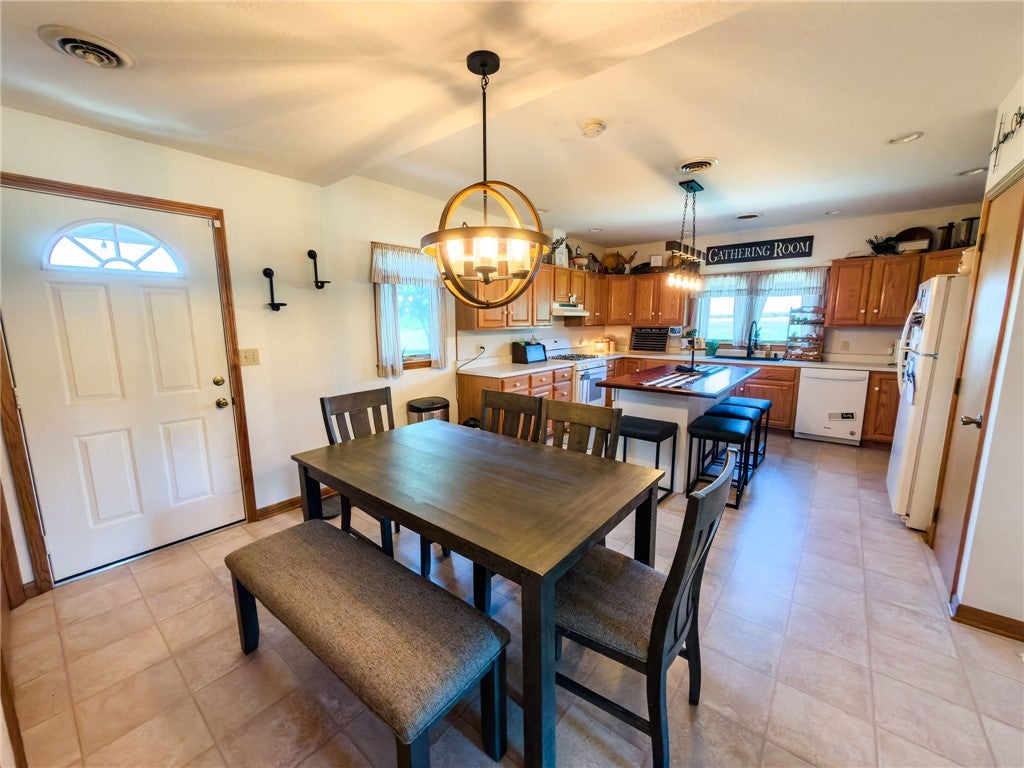 8299 Christy Road Sumner, IL 62466 - Photo 9 of 47 Gallery Image 9
