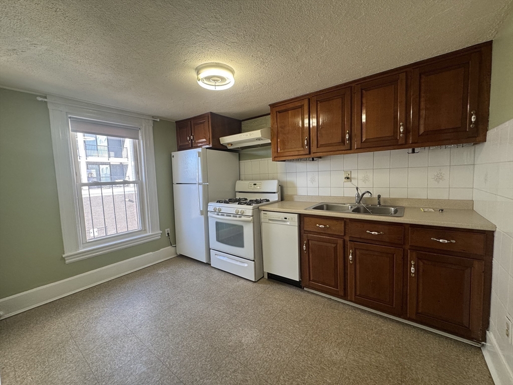 58 Hichborn Street, Unit 2 Boston, MA 02135 - Photo 3 of 14