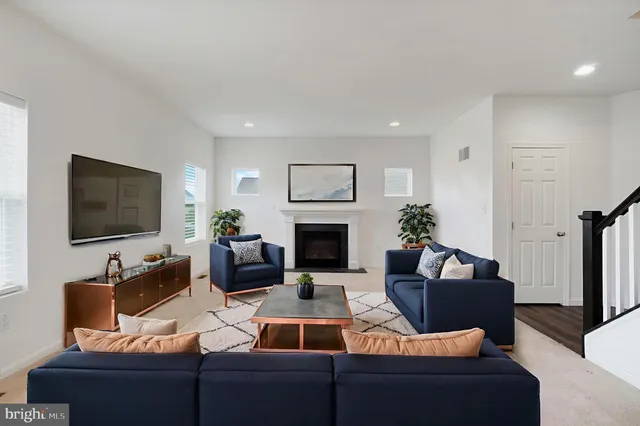 $595,000 | 407 Peggy Lane, New Freedom, PA 17349