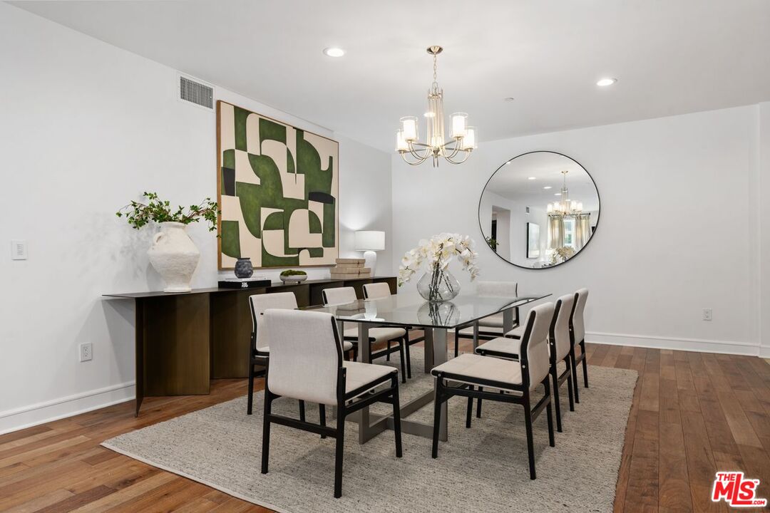 447 North Doheny Drive, Unit 102 Beverly Hills, CA 90210 - Photo 12 of 40