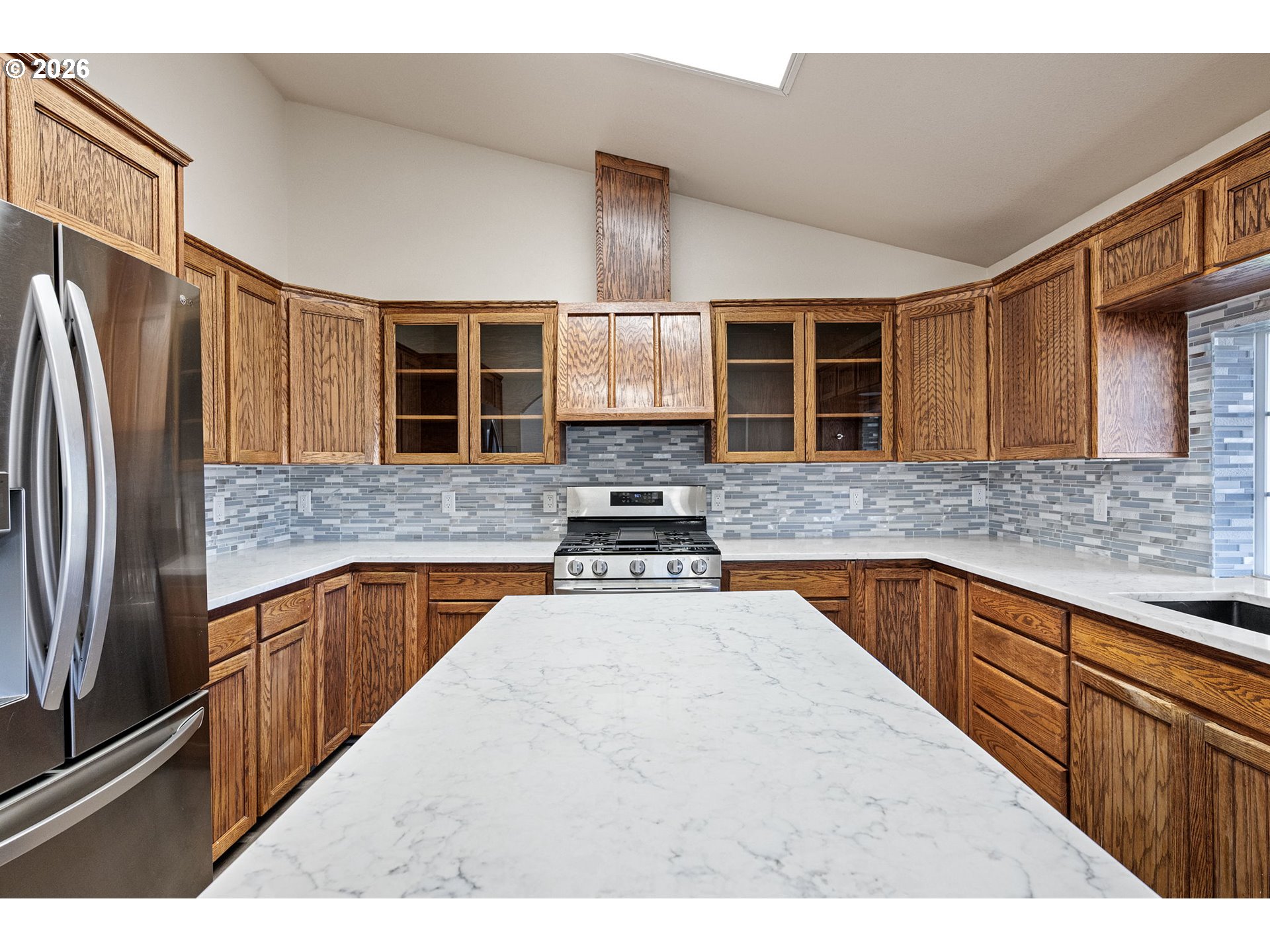 280 Roan Drive Eugene, OR 97401 - Photo 23 of 48 Kitchen