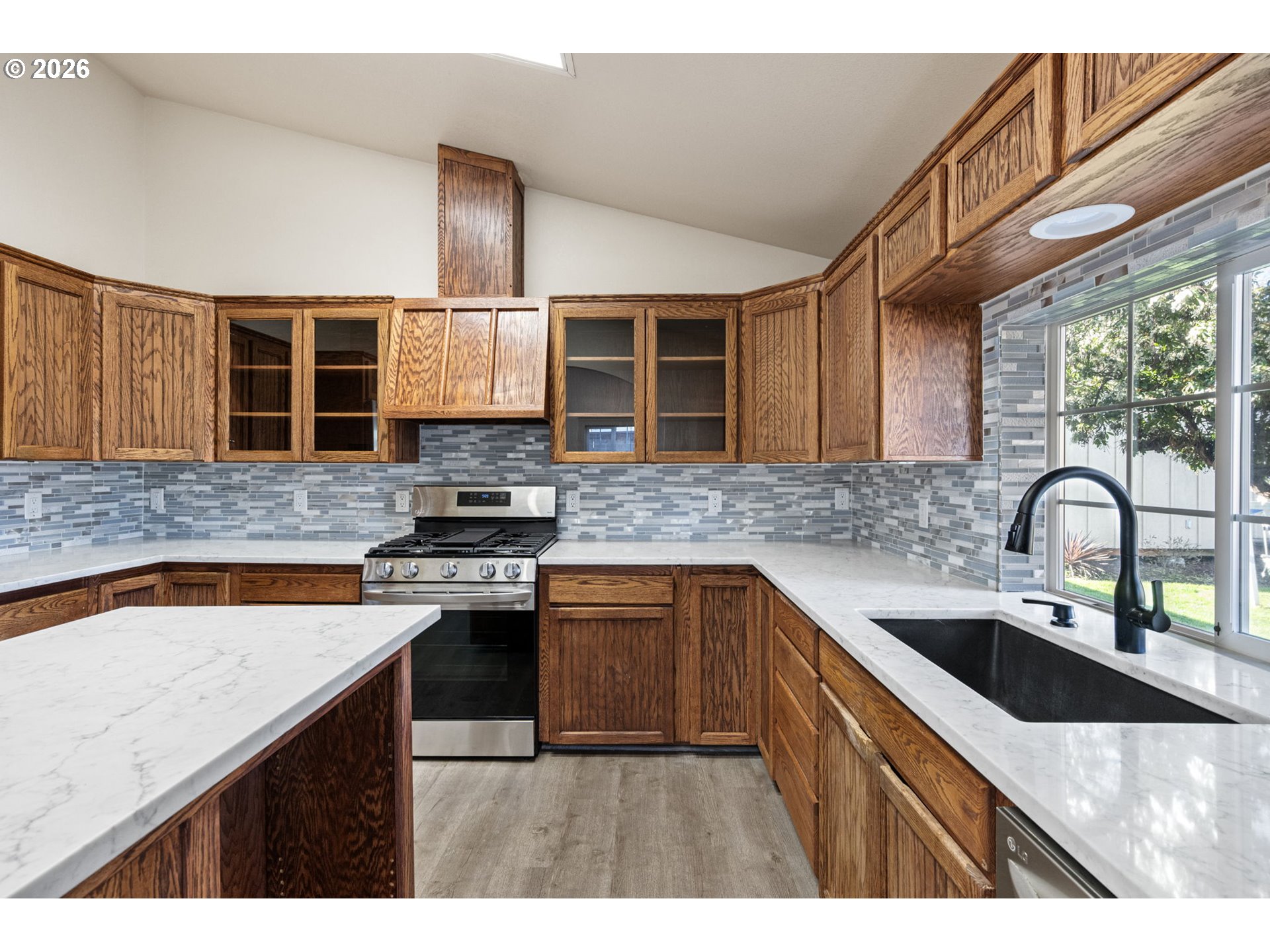 280 Roan Drive Eugene, OR 97401 - Photo 26 of 48