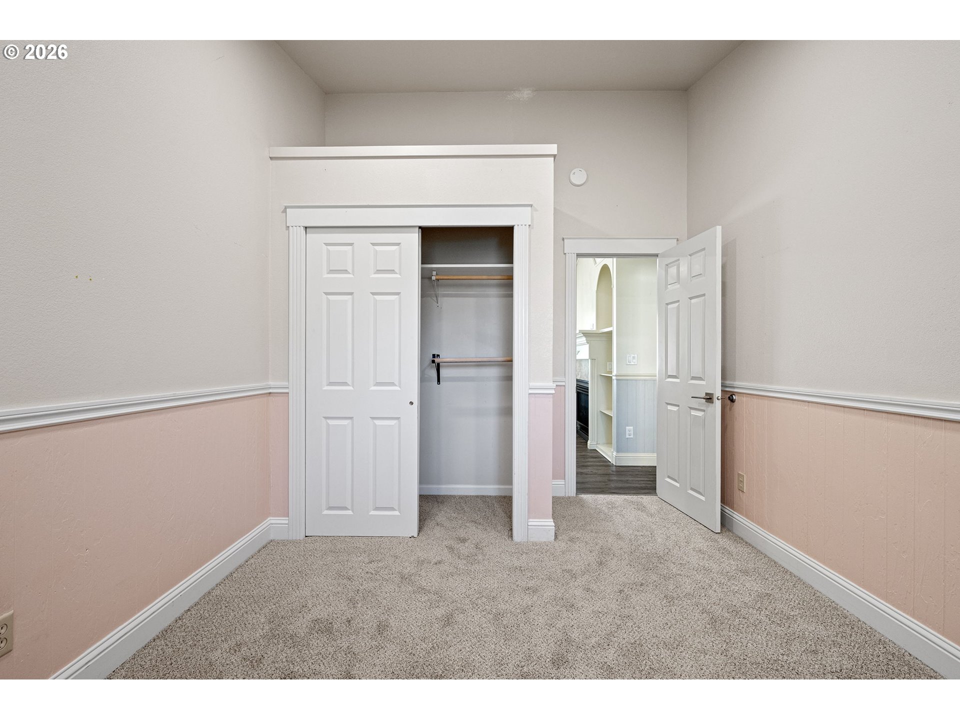 280 Roan Drive Eugene, OR 97401 - Photo 30 of 48 Bedroom