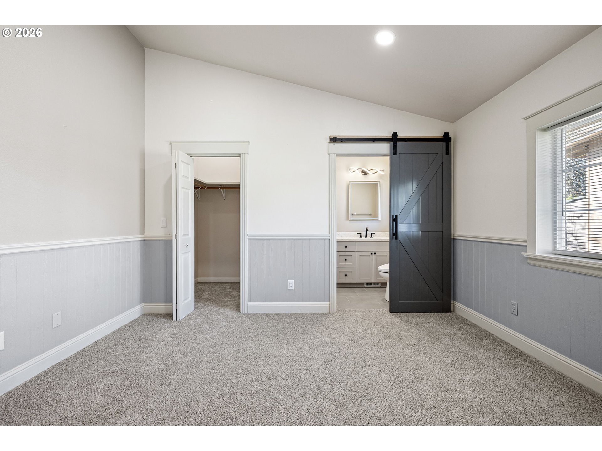 280 Roan Drive Eugene, OR 97401 - Photo 39 of 48 Bedroom, Primary