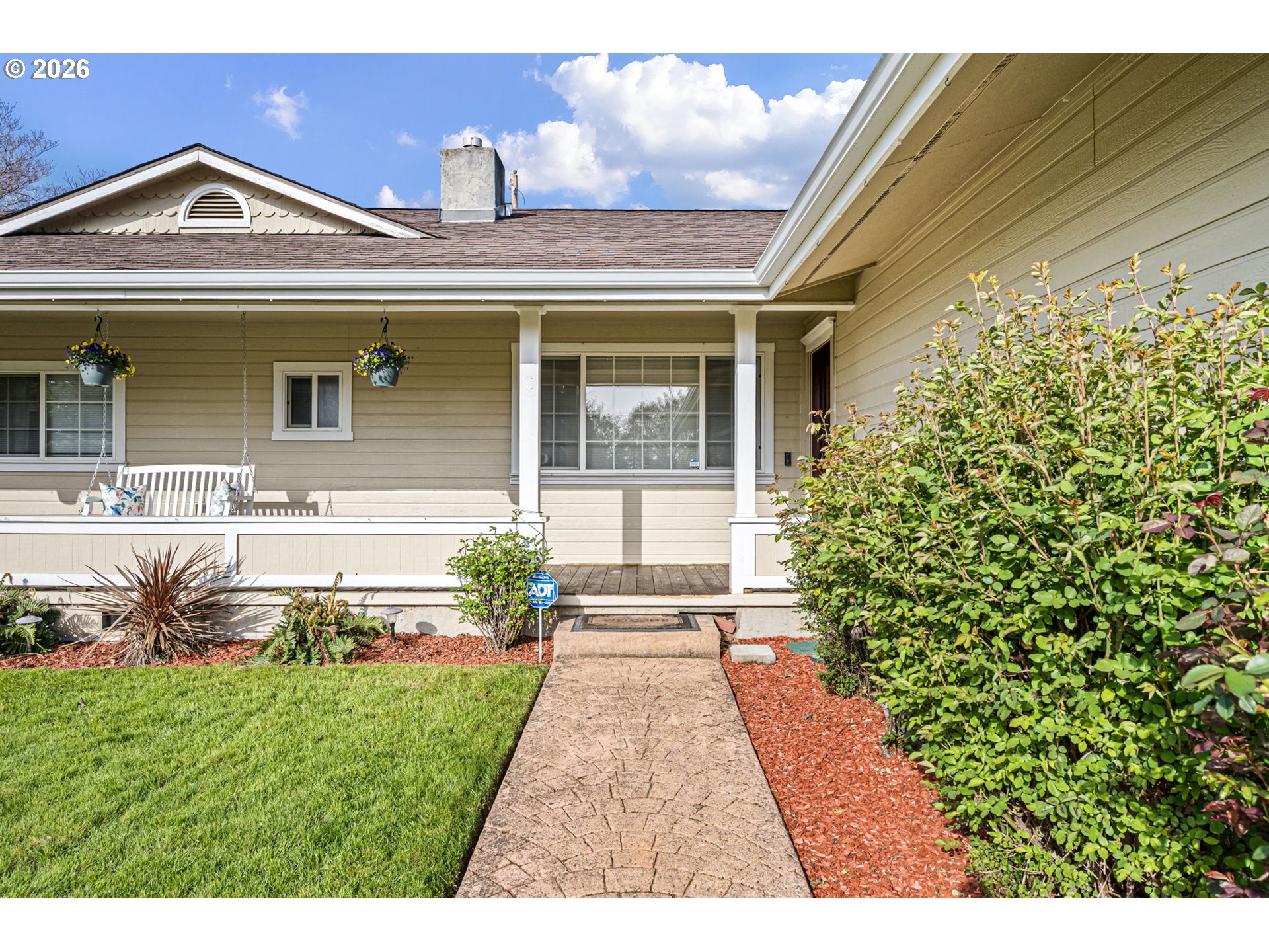 280 Roan Drive Eugene, OR 97401 - Photo 7 of 48