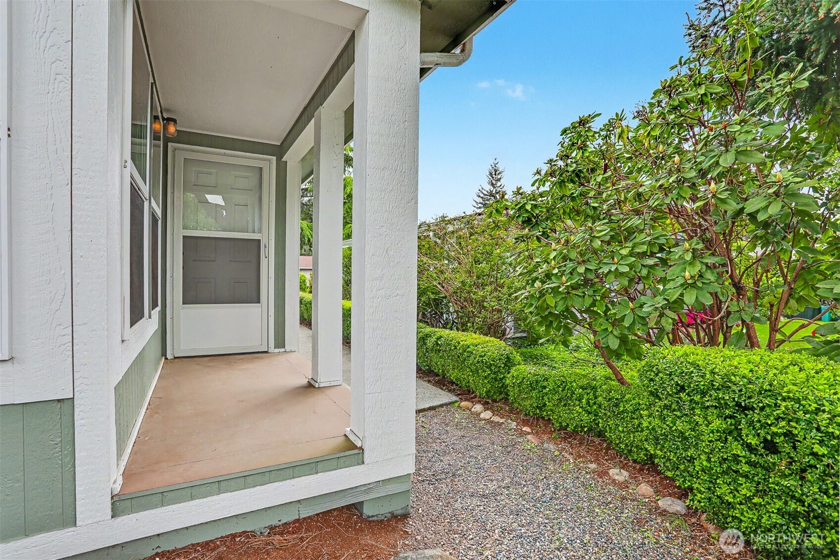 905 243rd Street Southwest Bothell, WA 98021 - Photo 36 of 37 a view of porch with seating space