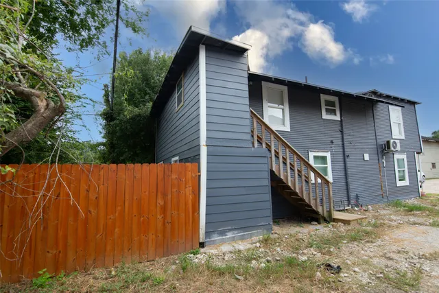 $900 | 3307 Broadway Street, Unit 2, Houston, TX 77017