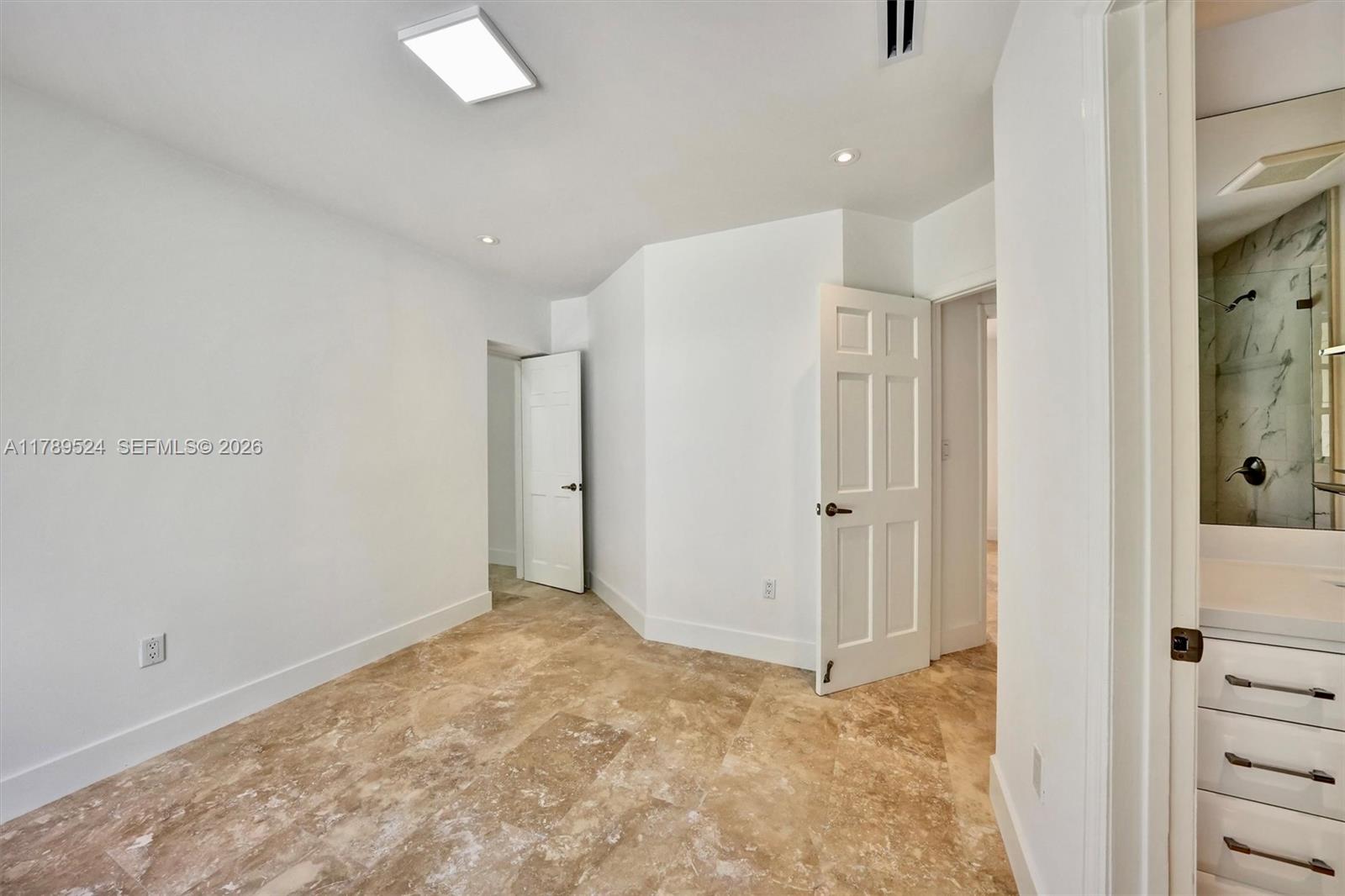 255 Ridgewood Road Key Biscayne, FL 33149 - Photo 43 of 61 4BR