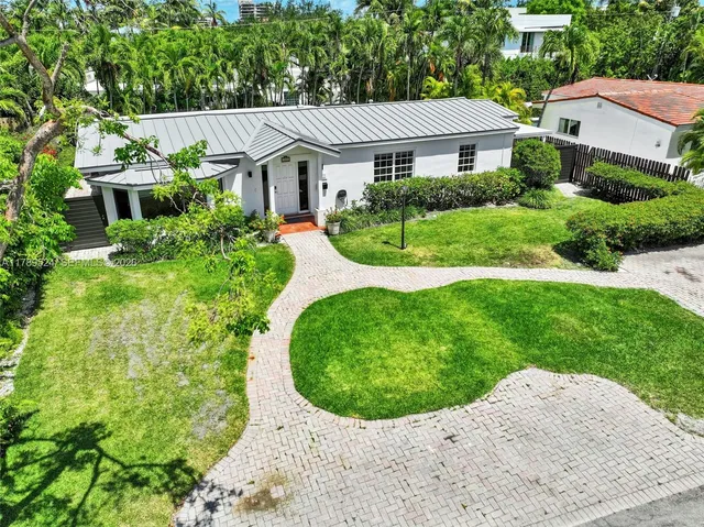 $3,650,000 | 255 Ridgewood Road, Key Biscayne, FL 33149
