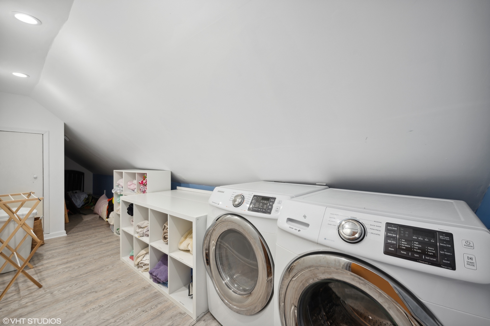 2224 Maple Avenue Northbrook, IL 60062 - Photo 18 of 25 a utility room with dryer and washer