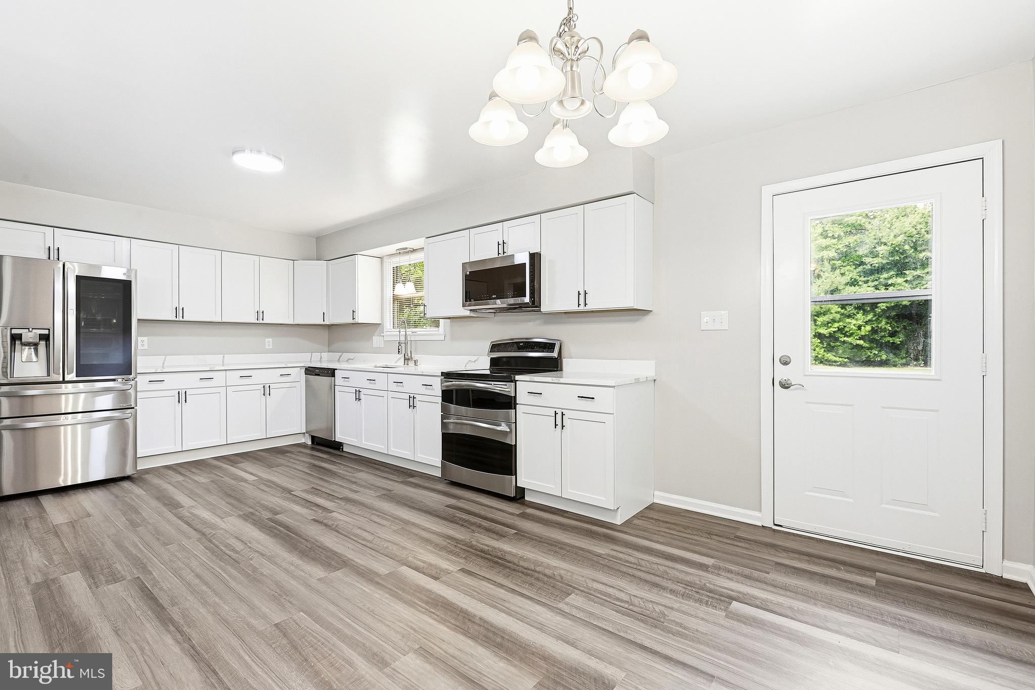14549 Round Hill Road King George, VA 22485 - Photo 12 of 35