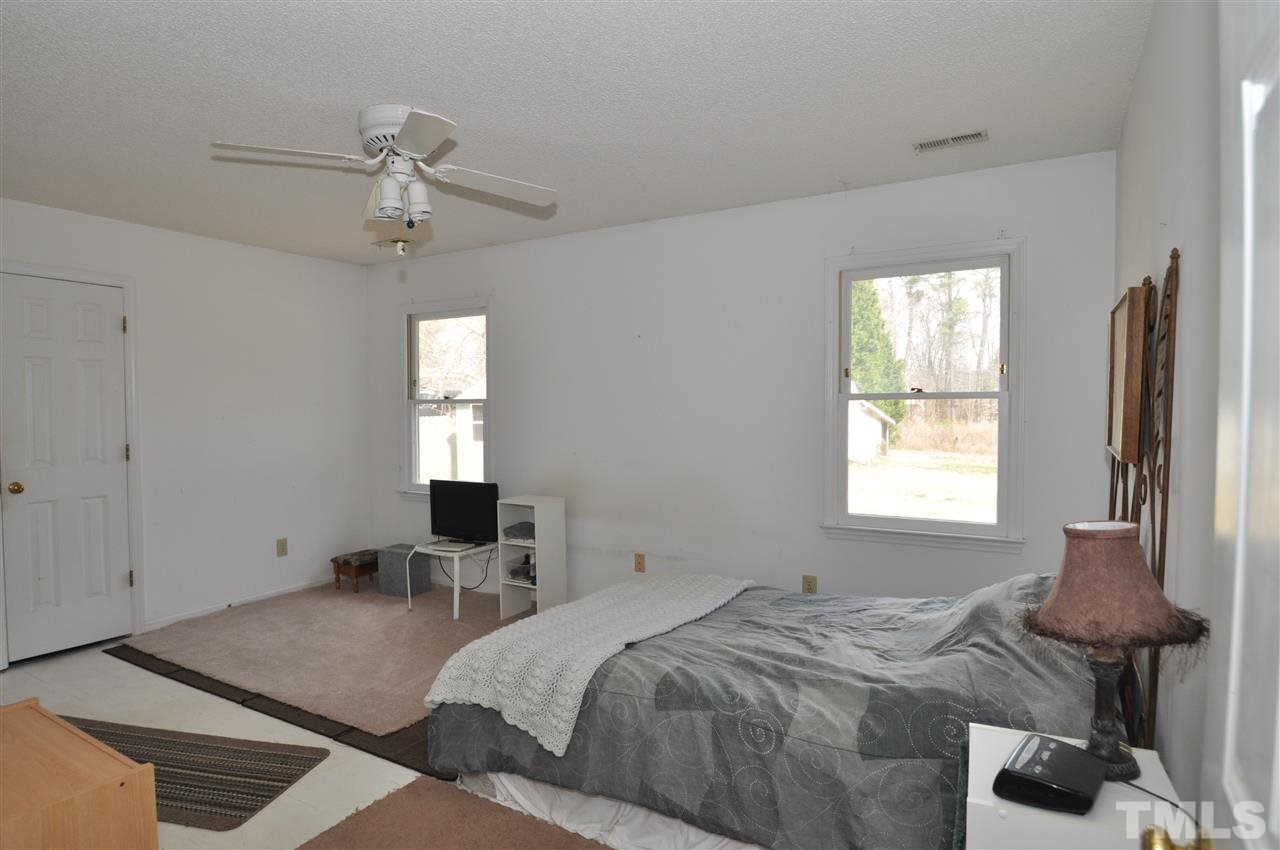 817 South Meadow Road Raleigh, NC 27603 - Photo 11 of 18