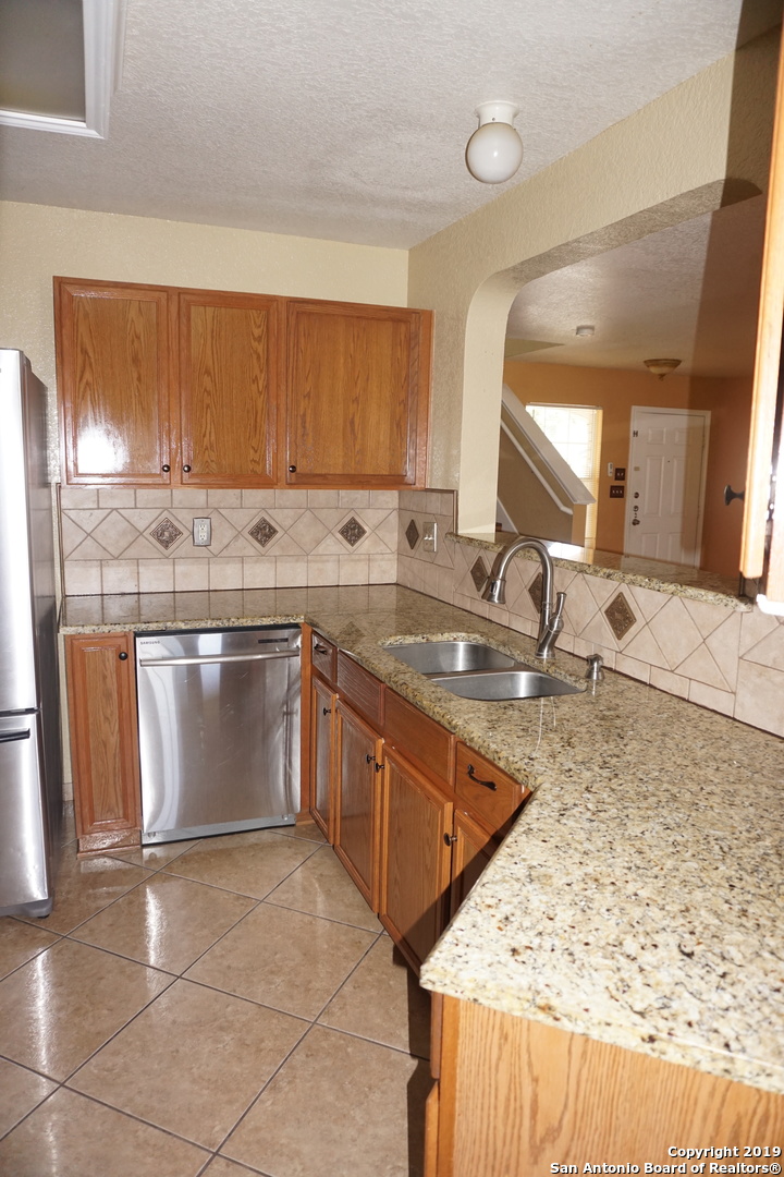 8955 Nature Trail Converse, TX 78109 - Photo 10 of 24