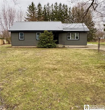 $169,900 | 32 Chautauqua Street, Pomfret, NY 14063