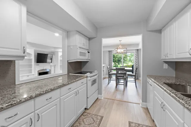 $539,900 | 18 Greate Bay Drive, Unit 18, Somers Point, NJ 08244