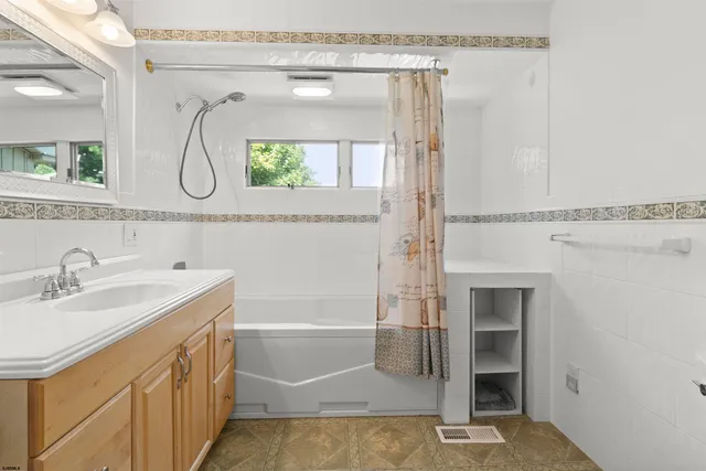 $539,900 | 18 Greate Bay Drive, Unit 18, Somers Point, NJ 08244