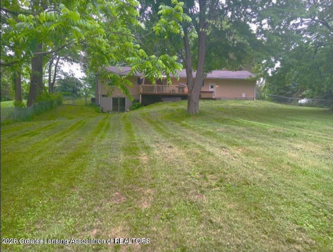 1075 North Michigan Road Eaton Rapids, MI 48827 - Photo 16 of 17 Backyard full vuew