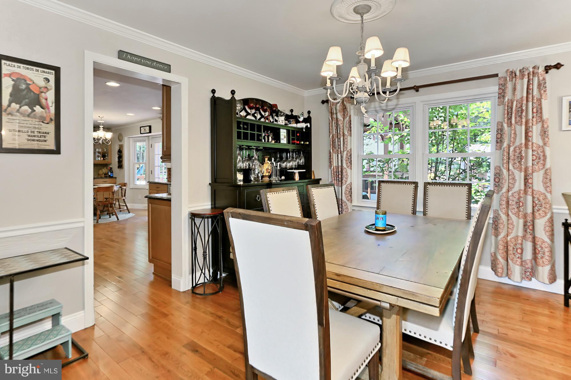 8997 Shadowlake Way Springfield, VA 22153 - Photo 8 of 28 Dining Room