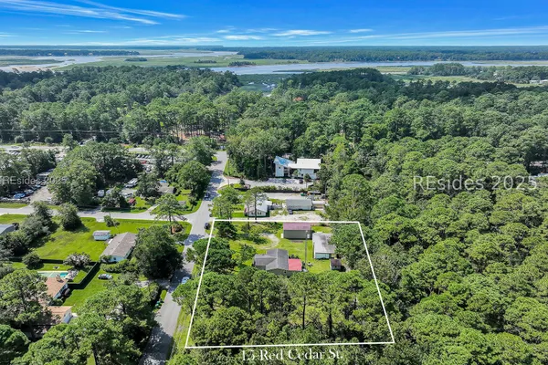 $795,000 | 15 Red Cedar Street, Bluffton, SC 29910