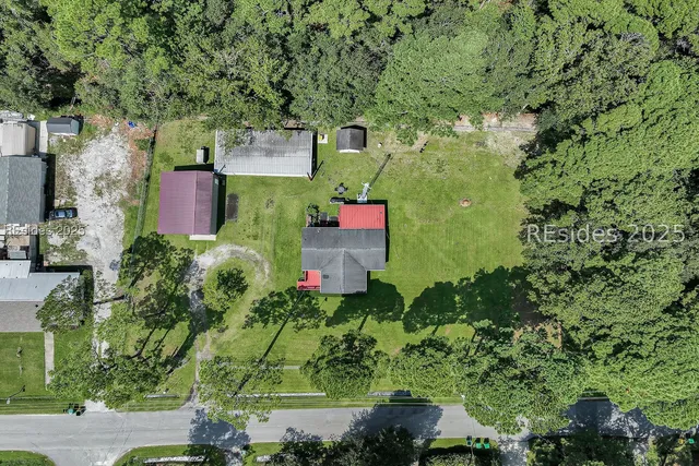 $795,000 | 15 Red Cedar Street, Bluffton, SC 29910