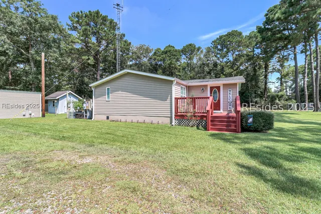 $795,000 | 15 Red Cedar Street, Bluffton, SC 29910