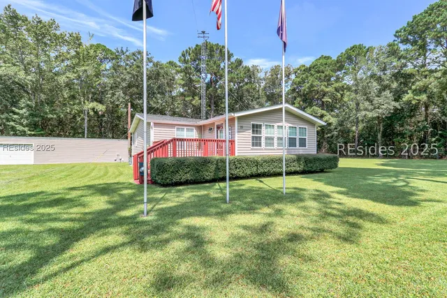 $795,000 | 15 Red Cedar Street, Bluffton, SC 29910