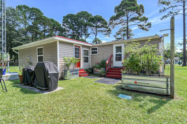 $795,000 | 15 Red Cedar Street, Bluffton, SC 29910