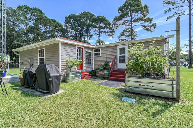 $795,000 | 15 Red Cedar Street, Bluffton, SC 29910