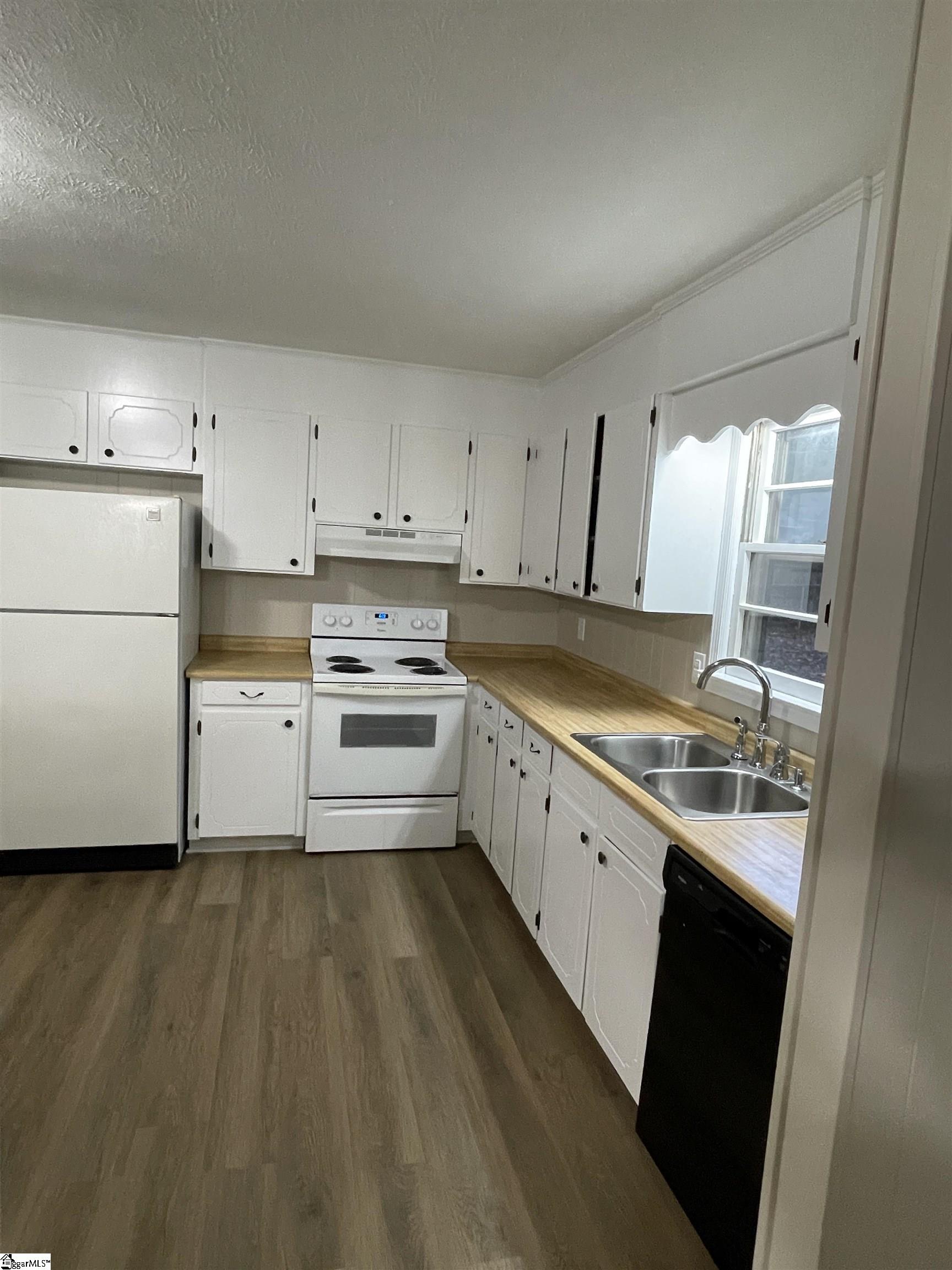 144 Ashdown Drive Simpsonville, SC 29680 - Photo 17 of 34