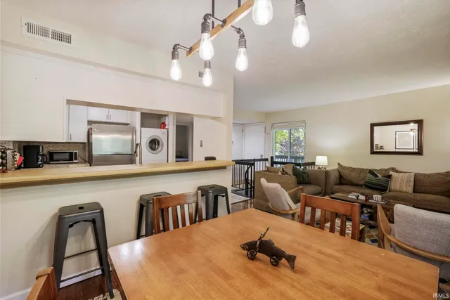 $194,900 | 9018 South Pointe Ridge Lane, Unit 10, Bloomington, IN 47401