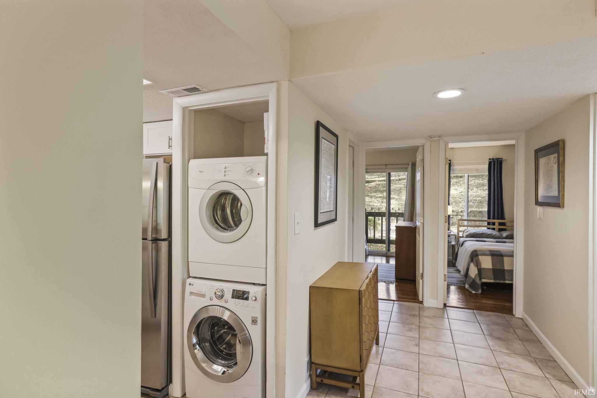 9018 South Pointe Ridge Lane, Unit 10 Bloomington, IN 47401 - Photo 17 of 36 Gallery Image 17