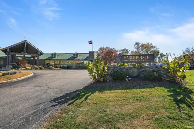 $199,900 | 9018 South Pointe Ridge Lane, Unit 10, Bloomington, IN 47401