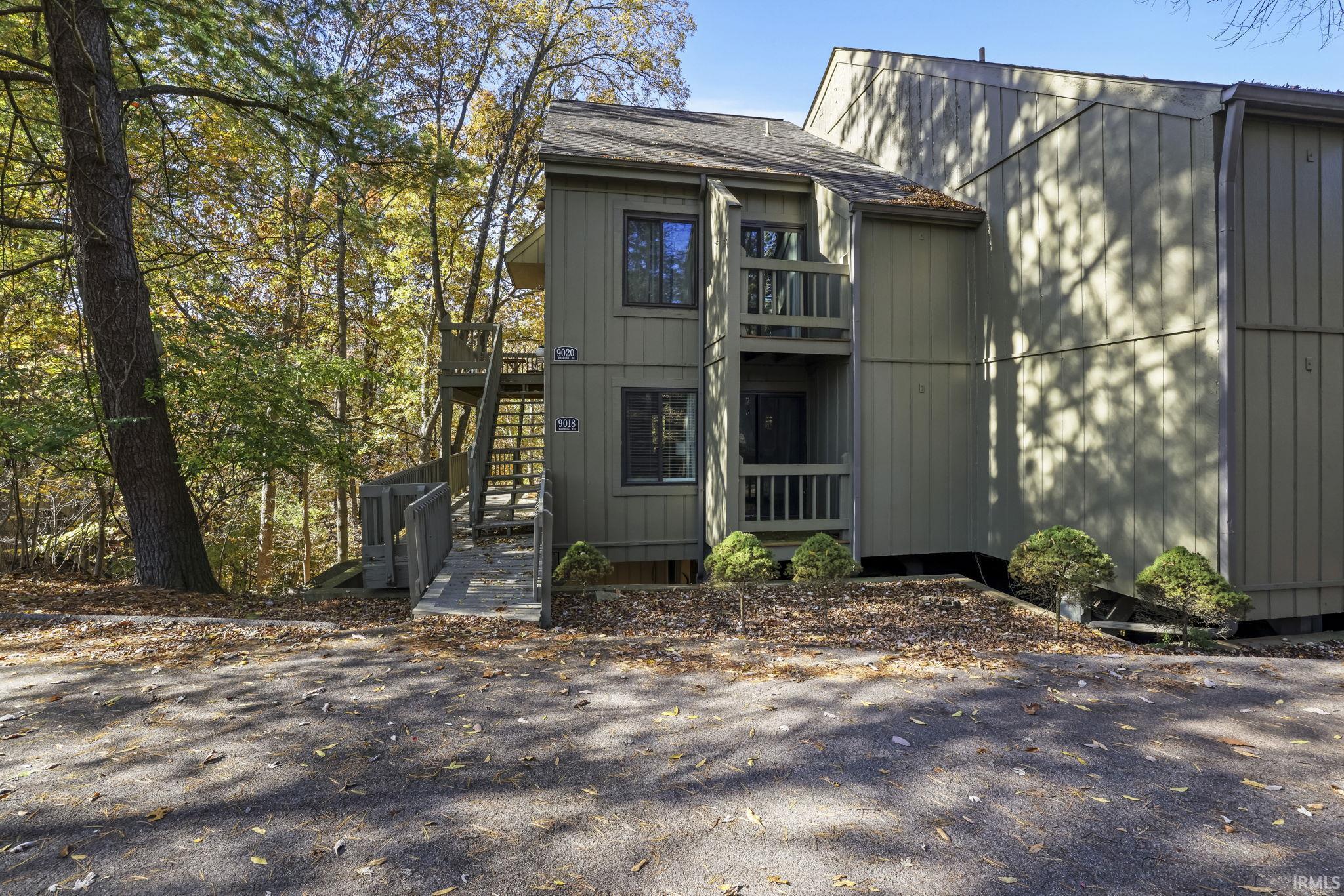 9018 South Pointe Ridge Lane, Unit 10 Bloomington, IN 47401 - Photo 3 of 36 Gallery Image 3