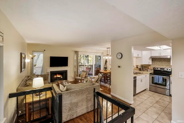 $194,900 | 9018 South Pointe Ridge Lane, Unit 10, Bloomington, IN 47401