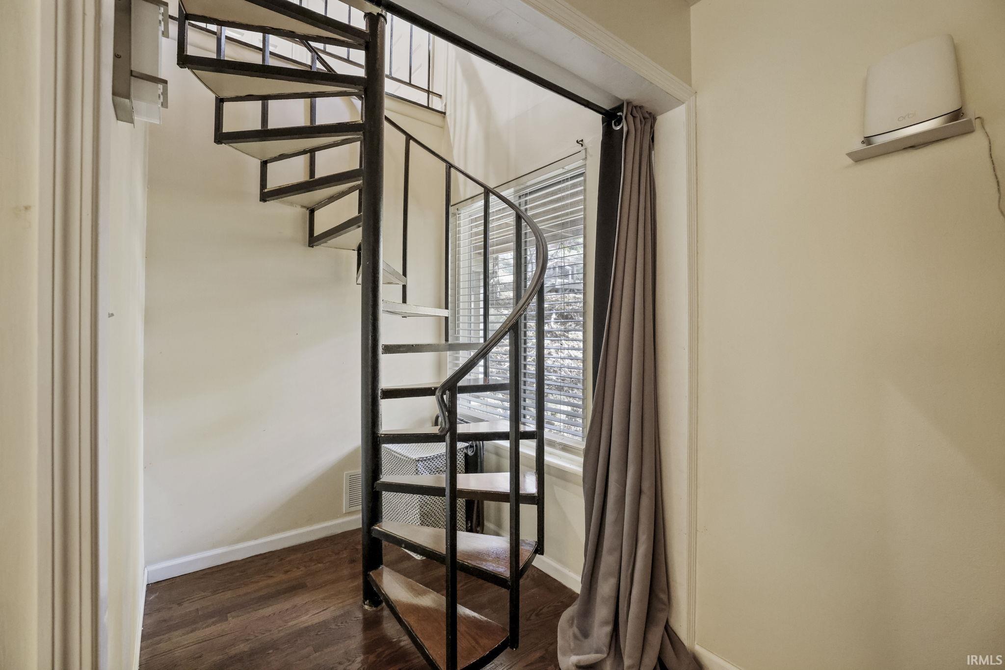 9018 South Pointe Ridge Lane, Unit 10 Bloomington, IN 47401 - Photo 9 of 36