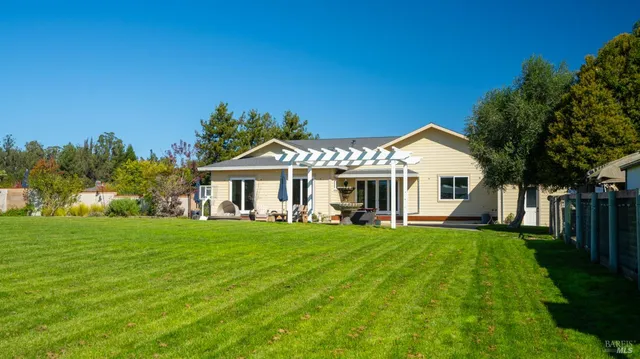 $2,499,000 | 487 Ormsby Lane, Petaluma, CA 94954