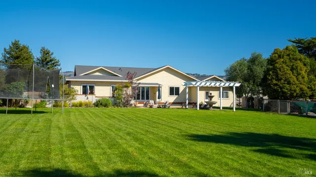 $2,499,000 | 487 Ormsby Lane, Petaluma, CA 94954