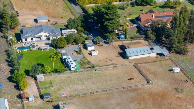 $2,499,000 | 487 Ormsby Lane, Petaluma, CA 94954