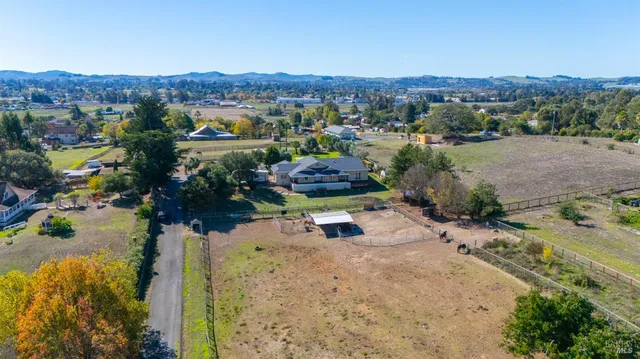 $2,499,000 | 487 Ormsby Lane, Petaluma, CA 94954