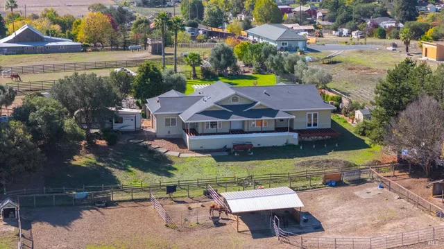 $2,499,000 | 487 Ormsby Lane, Petaluma, CA 94954